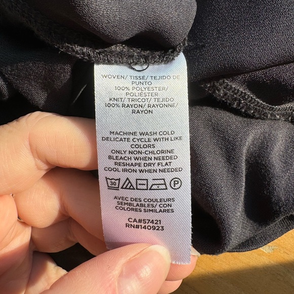 Loft Flowy Tank - Picture 6 of 9